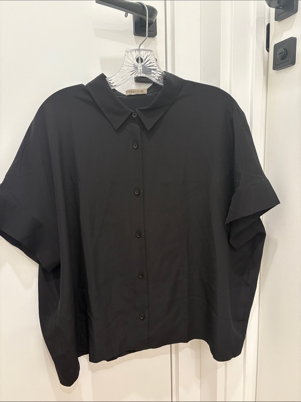 Lilysilk women’s Black Short-Sleeve Button-Up silk Shirt